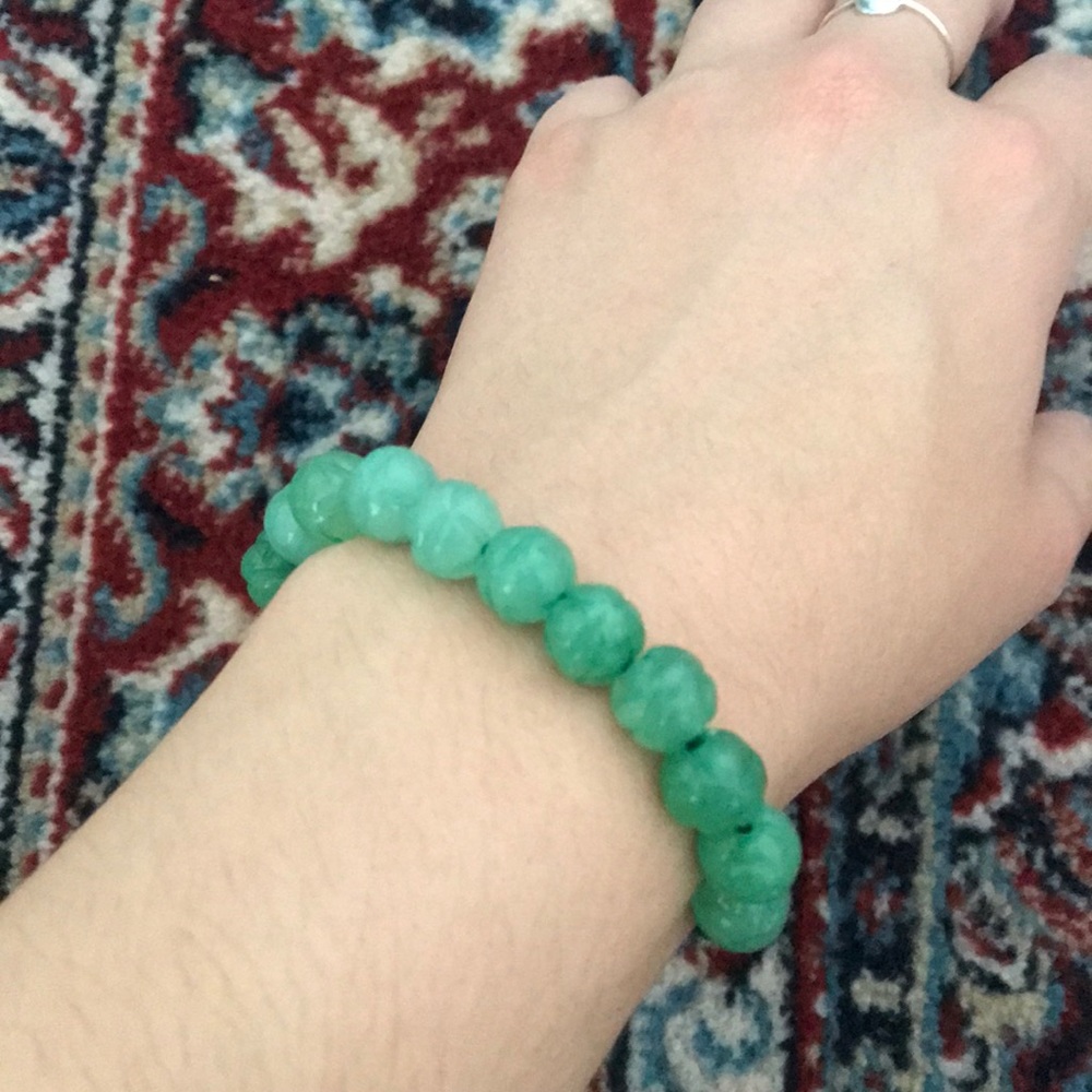 Adjustable jade bracelet